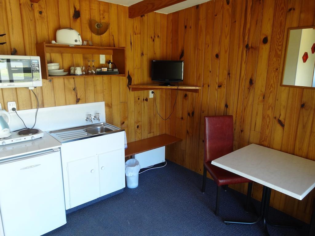 Waipapakauri Ninety Mile Beach Holiday Park חדר תמונה