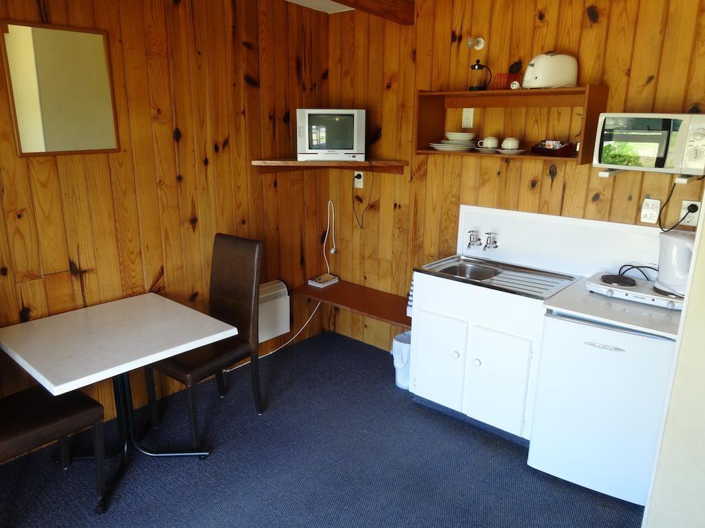 Waipapakauri Ninety Mile Beach Holiday Park חדר תמונה