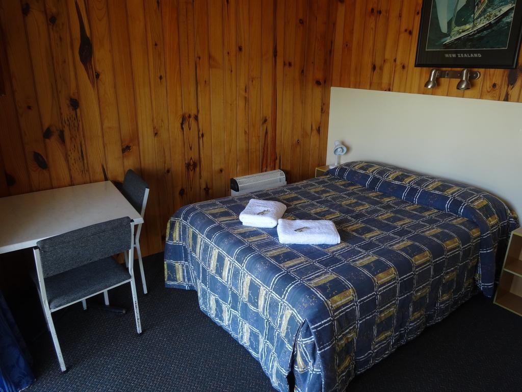 Waipapakauri Ninety Mile Beach Holiday Park חדר תמונה