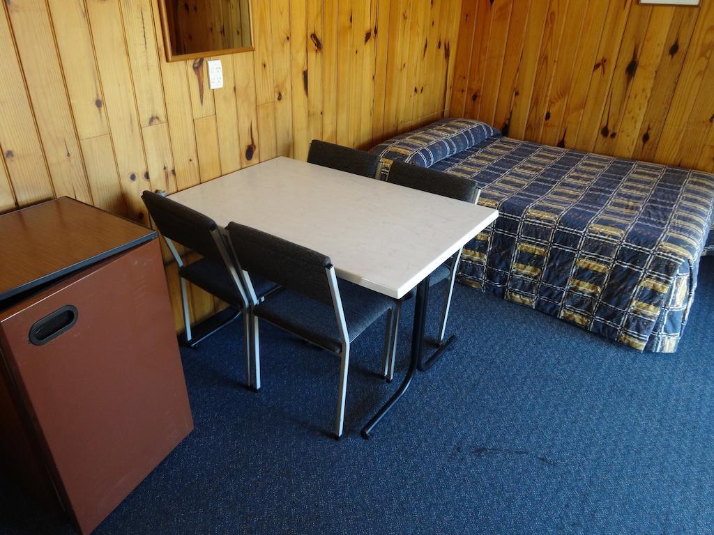 Waipapakauri Ninety Mile Beach Holiday Park חדר תמונה